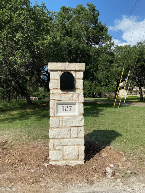 Brick & Stone Mailboxes project by Puttrich & Sons Masonry